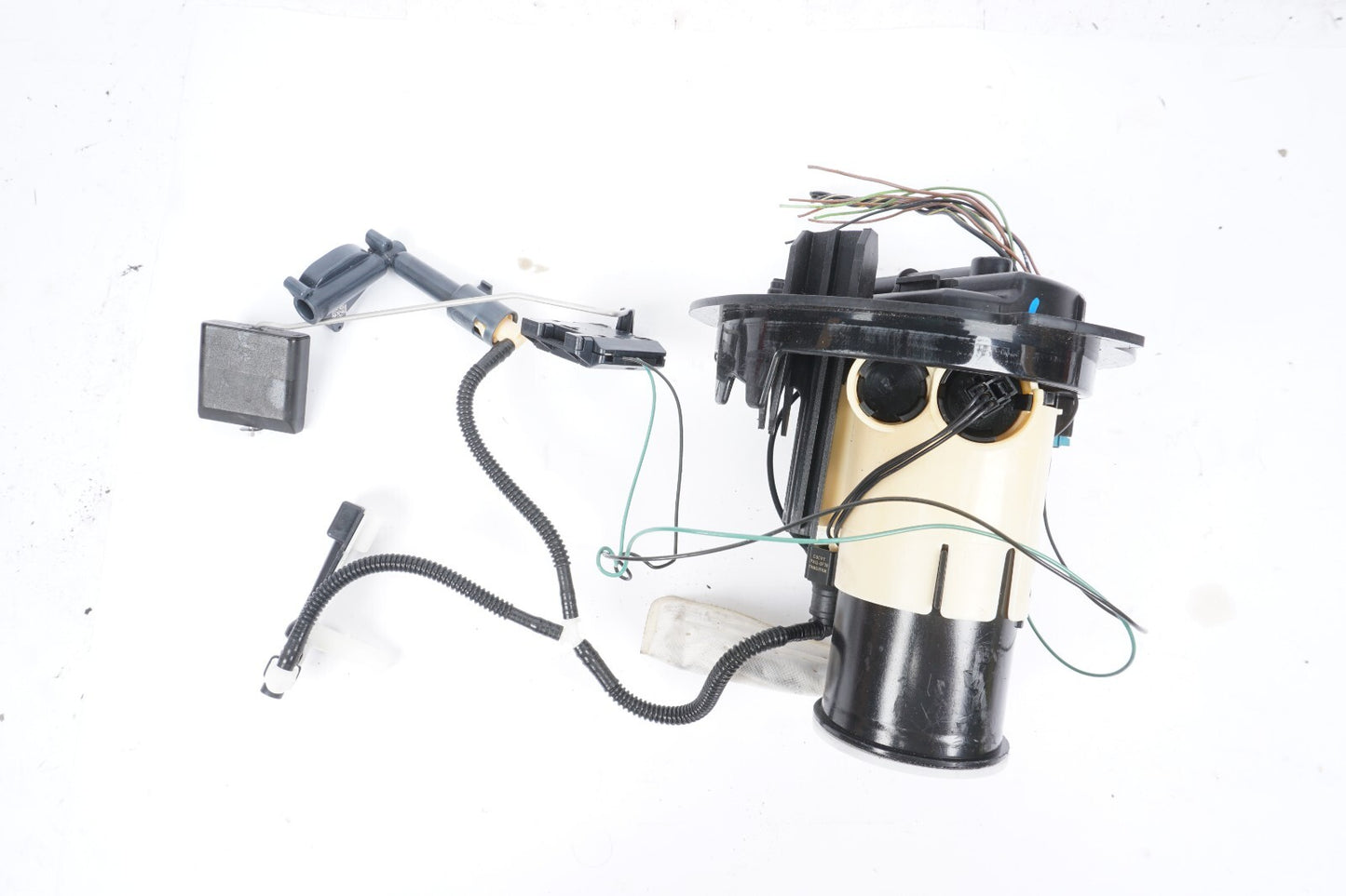14-17 Mercedes S550 W222 Fuel Pump 2225400217 OEM