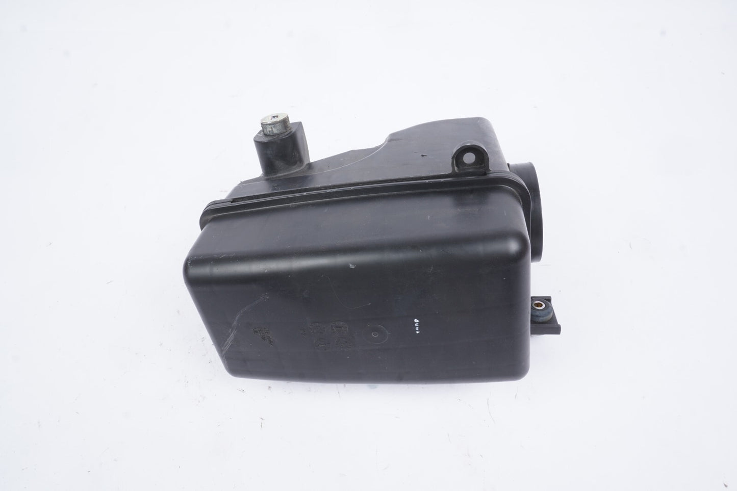 18 - 24 Honda Odyssey 3.5L Intake Resonator Chamber OEM