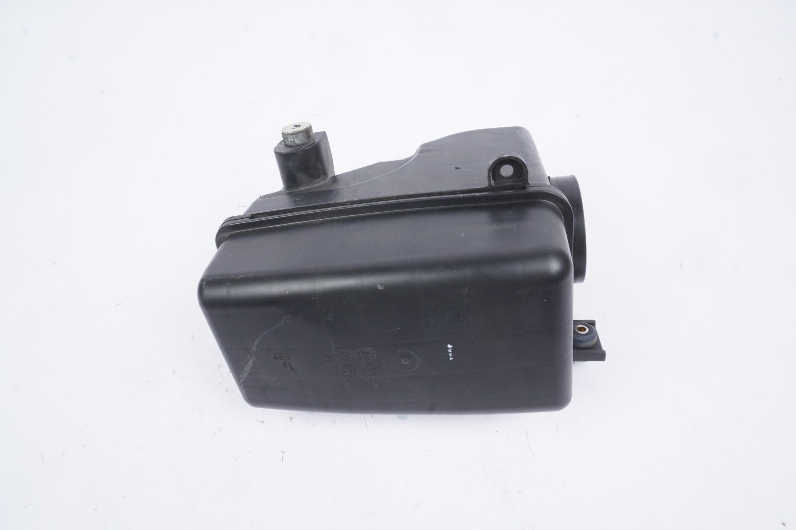 18 - 24 Honda Odyssey 3.5L Intake Resonator Chamber OEM