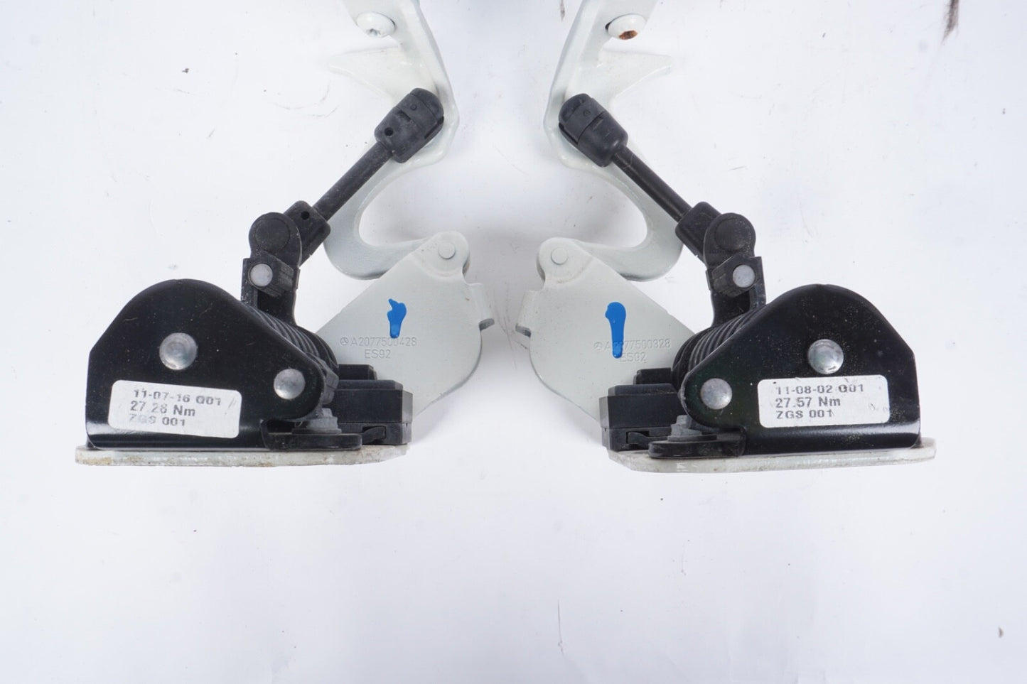 2010 - 2014 MERCEDES E550 E350 Rear Right Left Boot Lid Hinge A2077500428 PAIR