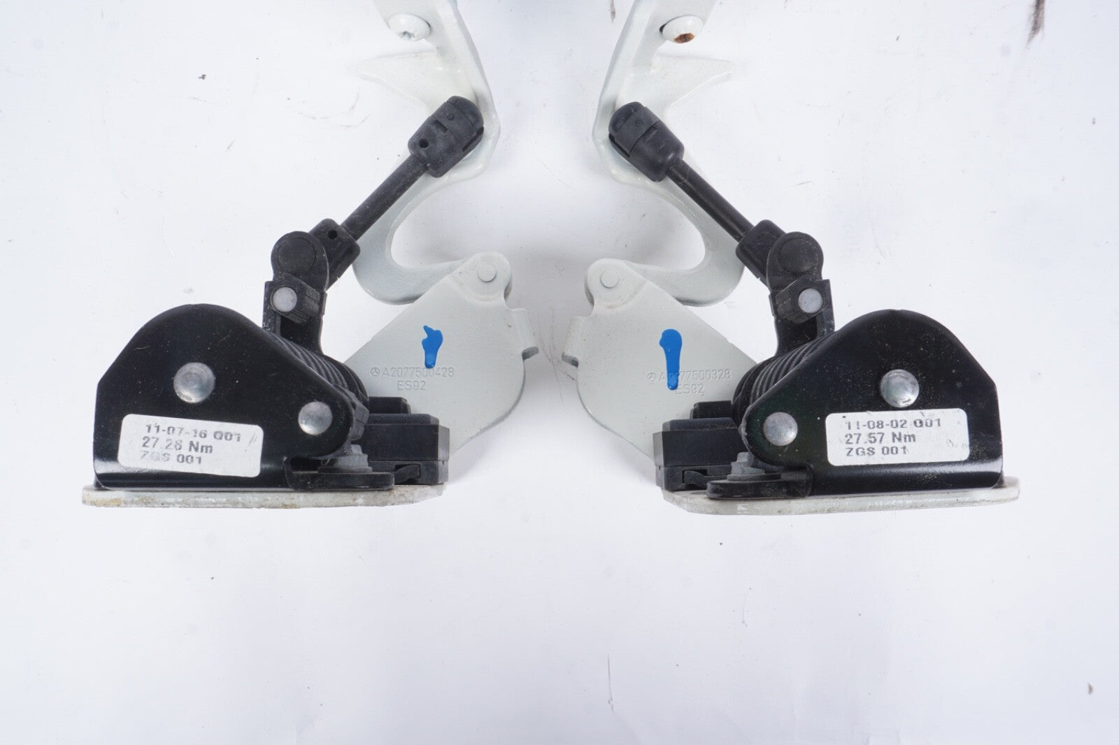 2010 - 2014 MERCEDES E550 E350 Rear Right Left Boot Lid Hinge A2077500428 PAIR