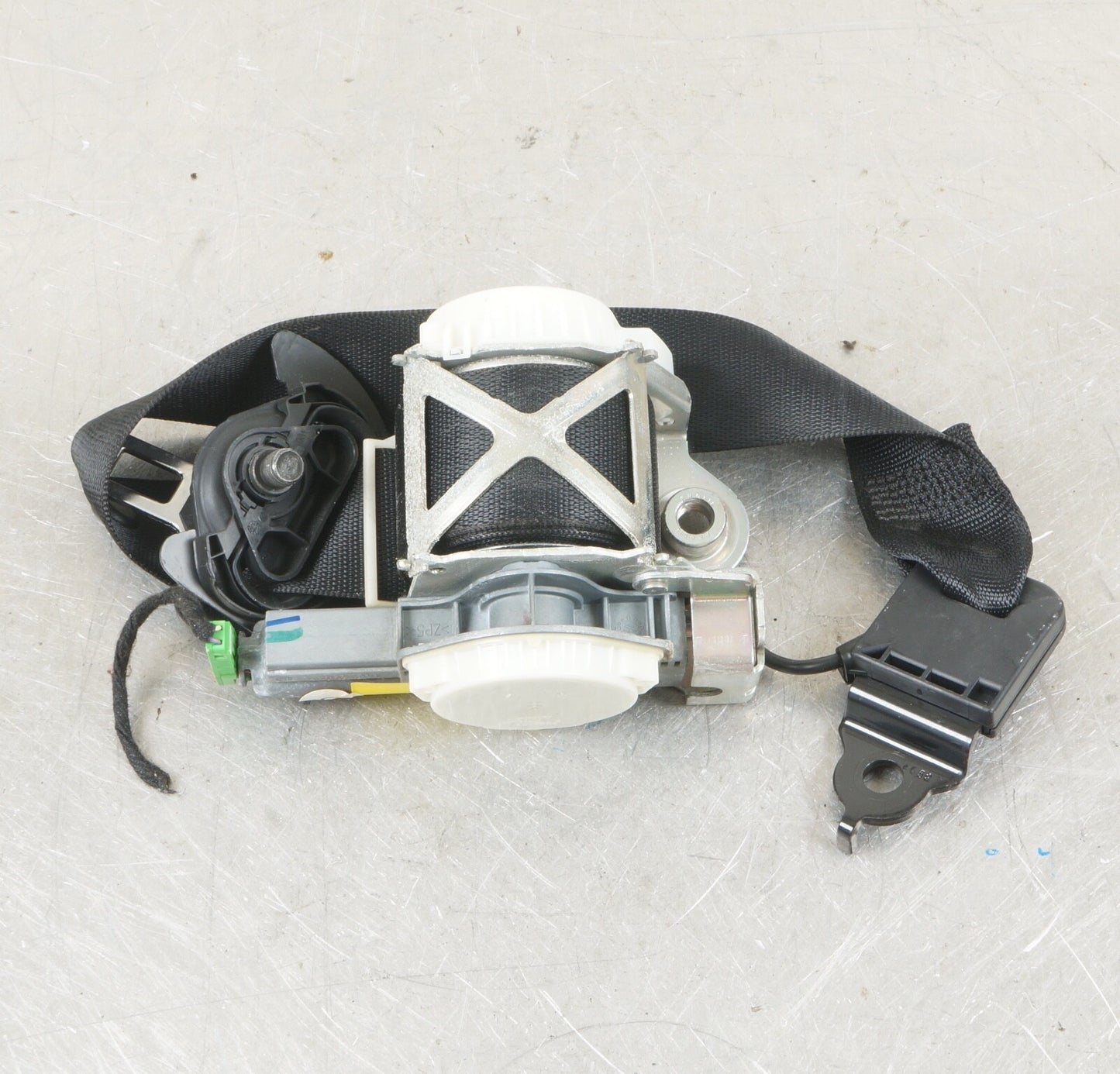 12-14 Mercedes W204 C250 Front Right Passenger Side Seat Belt Retractor Oem