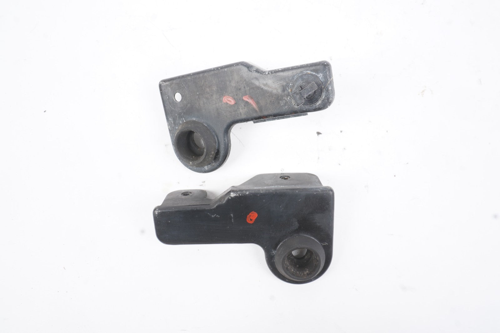 2014-2019 Maserati Ghibli Radiator Support Mount Bracket Left & Right OEM