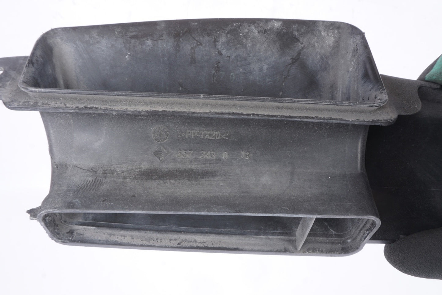 06-11 BMW 328i 335i E90 E92 E84 Engine Motor Air Intake Suction Hood Tube Duct
