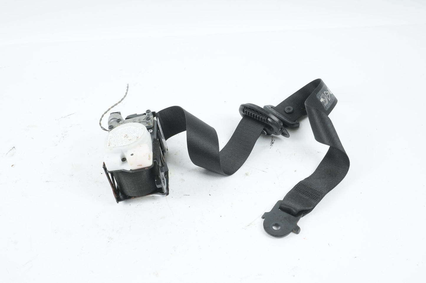 2008 - 2013 BMW X6 FRONT RIGHT PASSENGER SEAT BELT RETRACTOR OEM