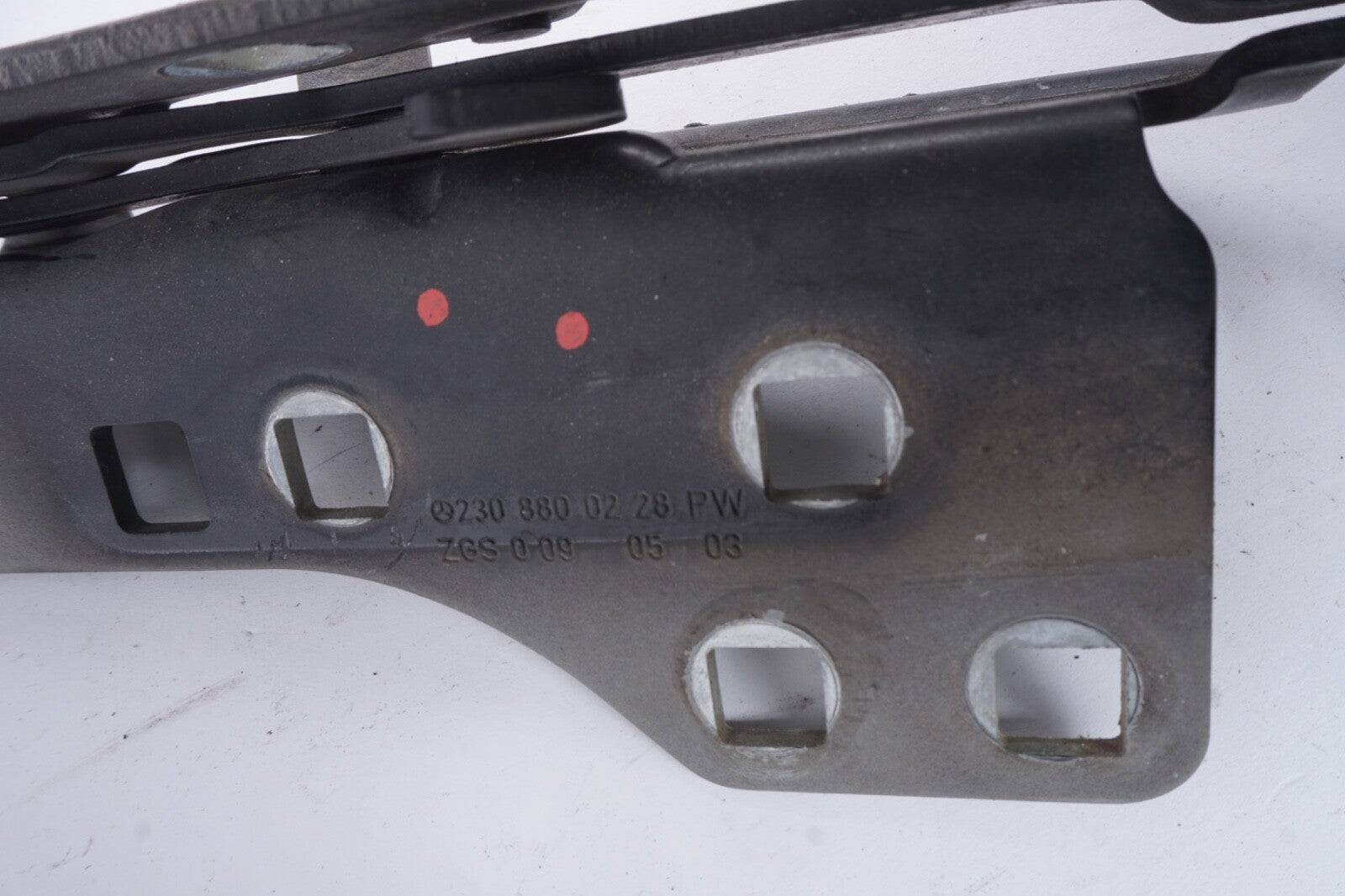 03-08 MERCEDES-BENZ R230 SL500 FRONT LEFT / RIGHT HOOD HINGE SET PAIR OEM