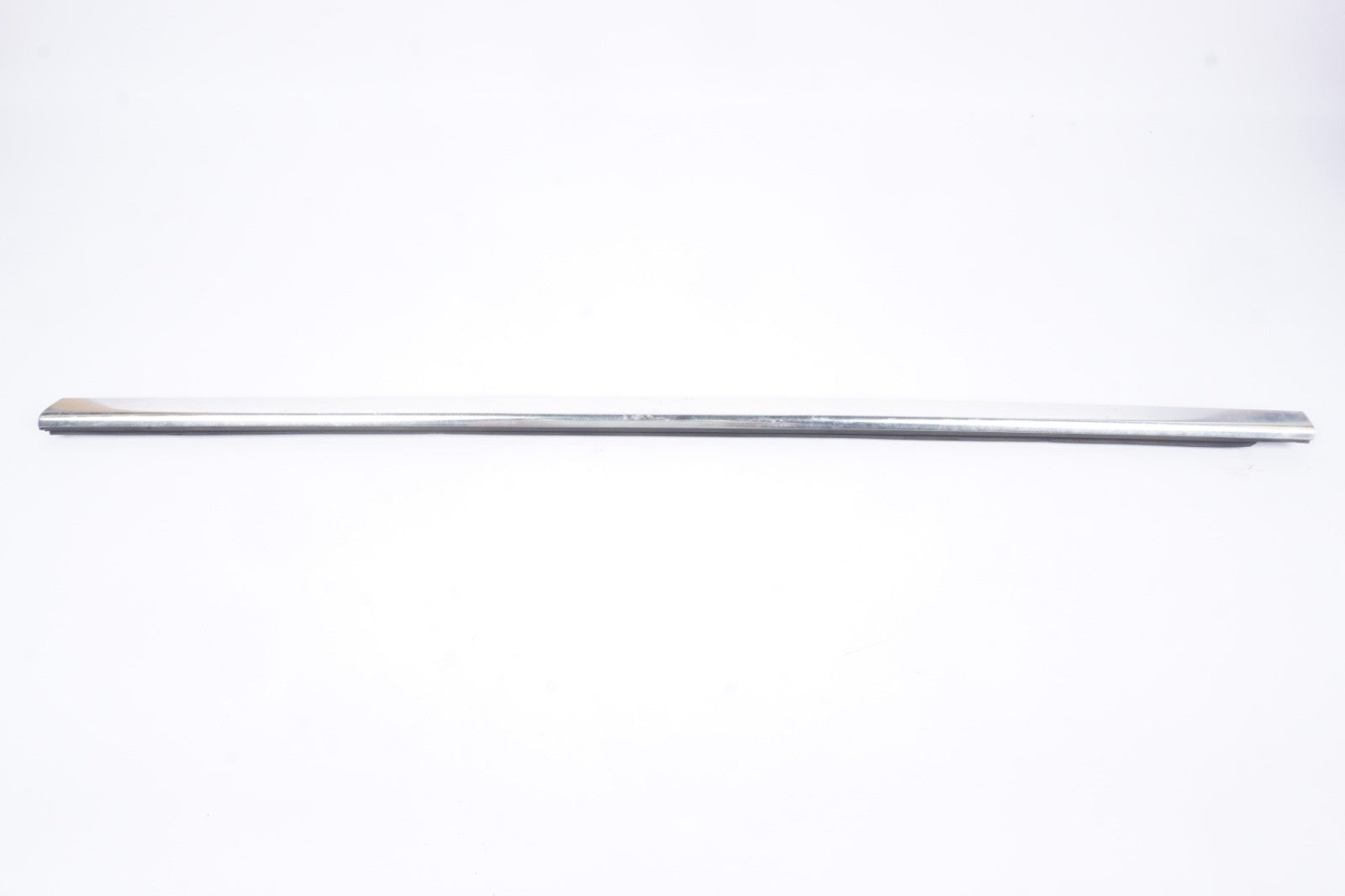 13-16 BMW 650I 640I F06GRAN COUPE  FRONT LEFT DOOR CHROME MOLDING