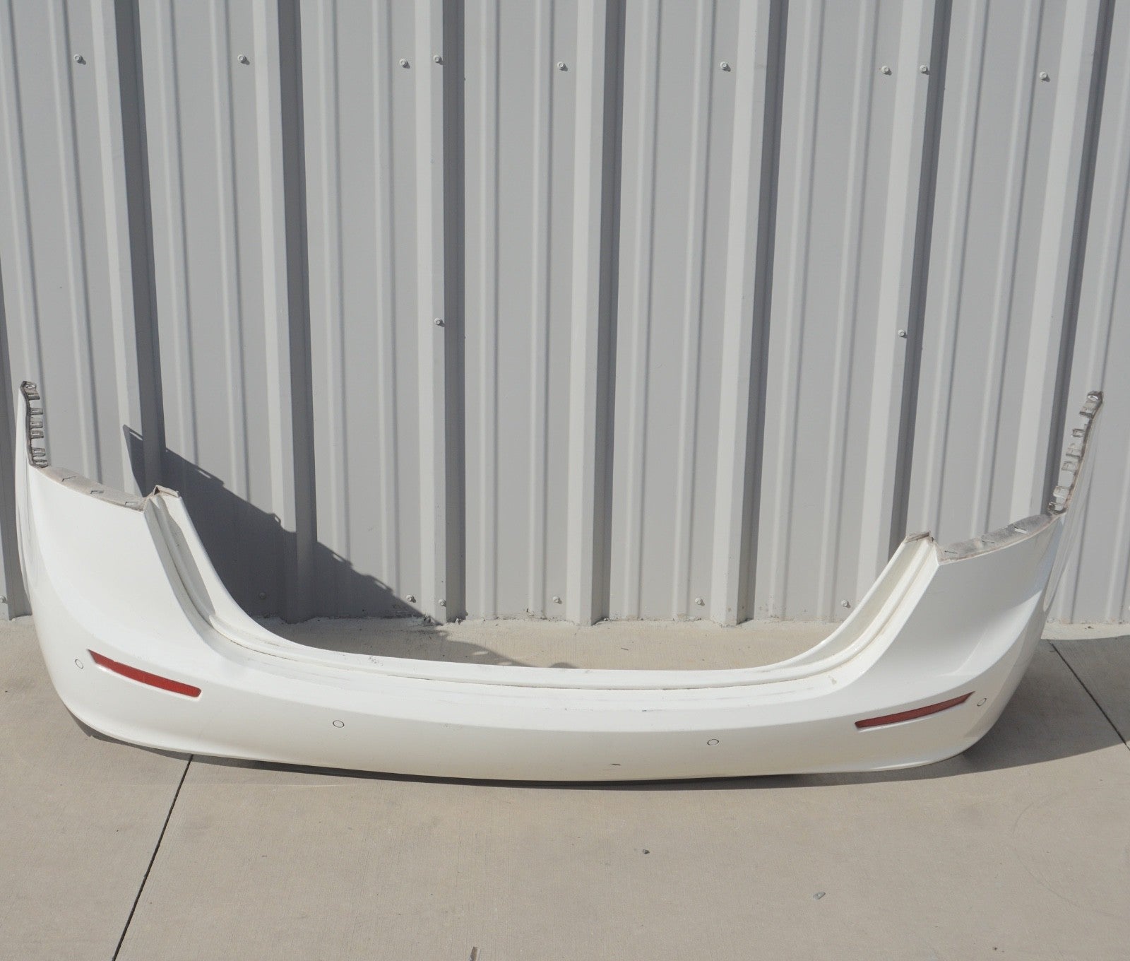2014 - 2019 Maserati Ghibli M157 Rear Bumper Cover White OEM