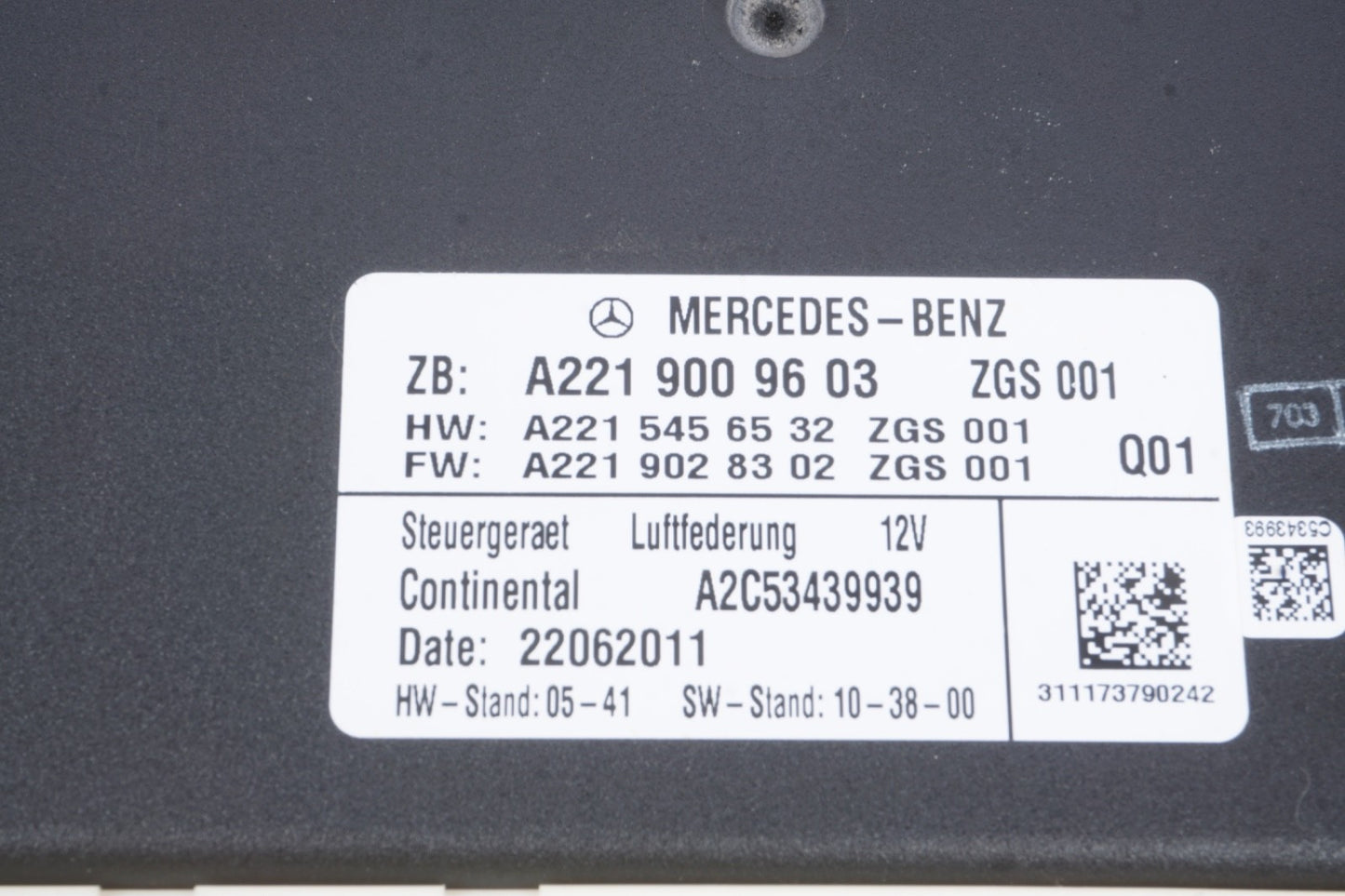2007 - 2014 Mercedes W221 S400 S550 Airmatic Air Suspension Control Module OEM