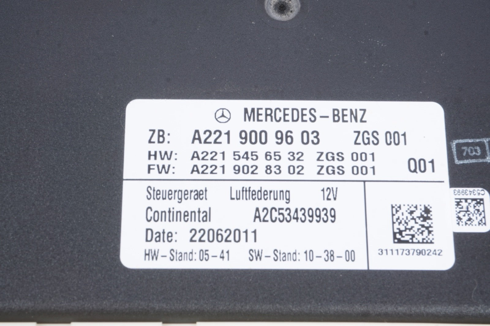 2007 - 2014 Mercedes W221 S400 S550 Airmatic Air Suspension Control Module OEM