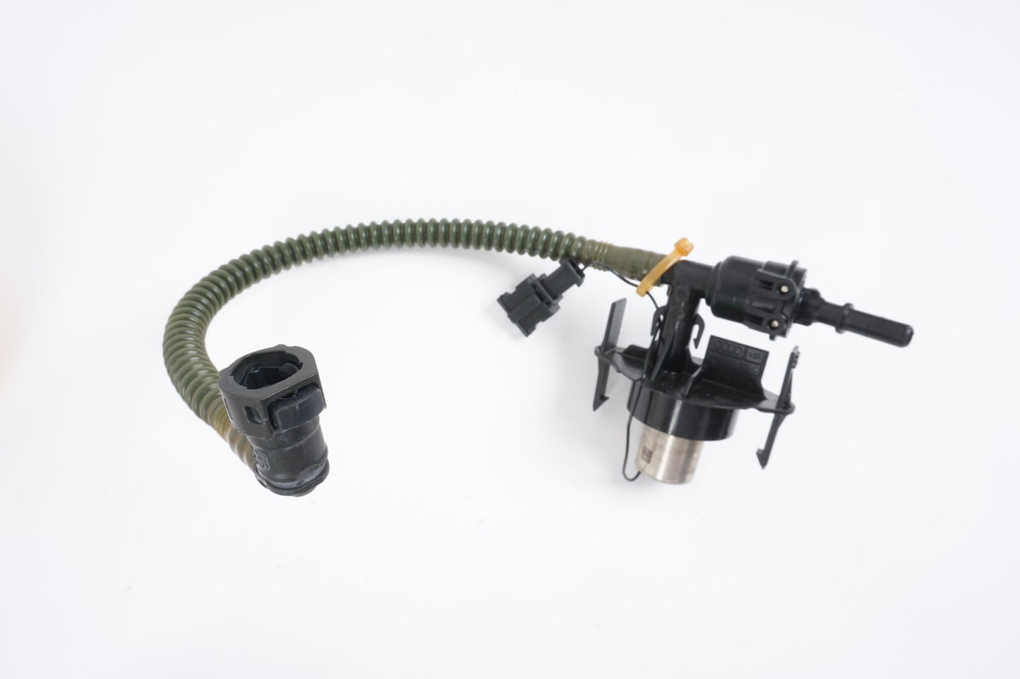 12-17 AUDI A8L A8 3.0L GAS FUEL PUMP OEM