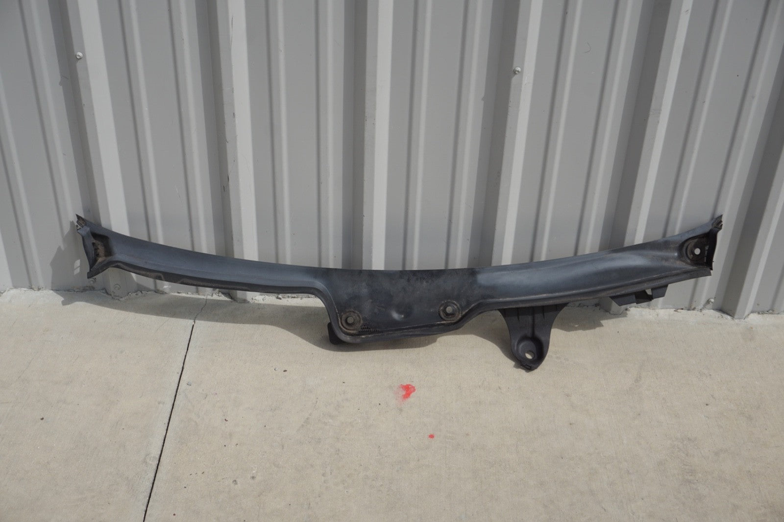 07-13 MERCEDES S550 W221 WINDSHIELD COWL PANEL BAFFLE WATER DRIP COVER OEM