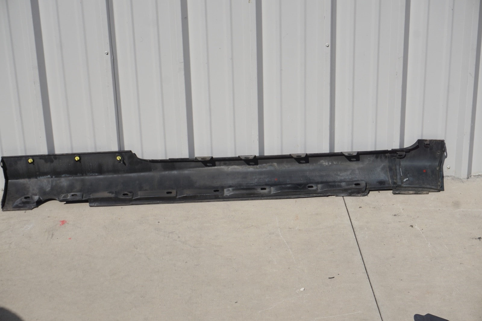 2006 - 2013 VOLVO C70 2DR CONVERTIBLE LEFT DRIVER SIDE ROCKER PANEL SKIRT OEM