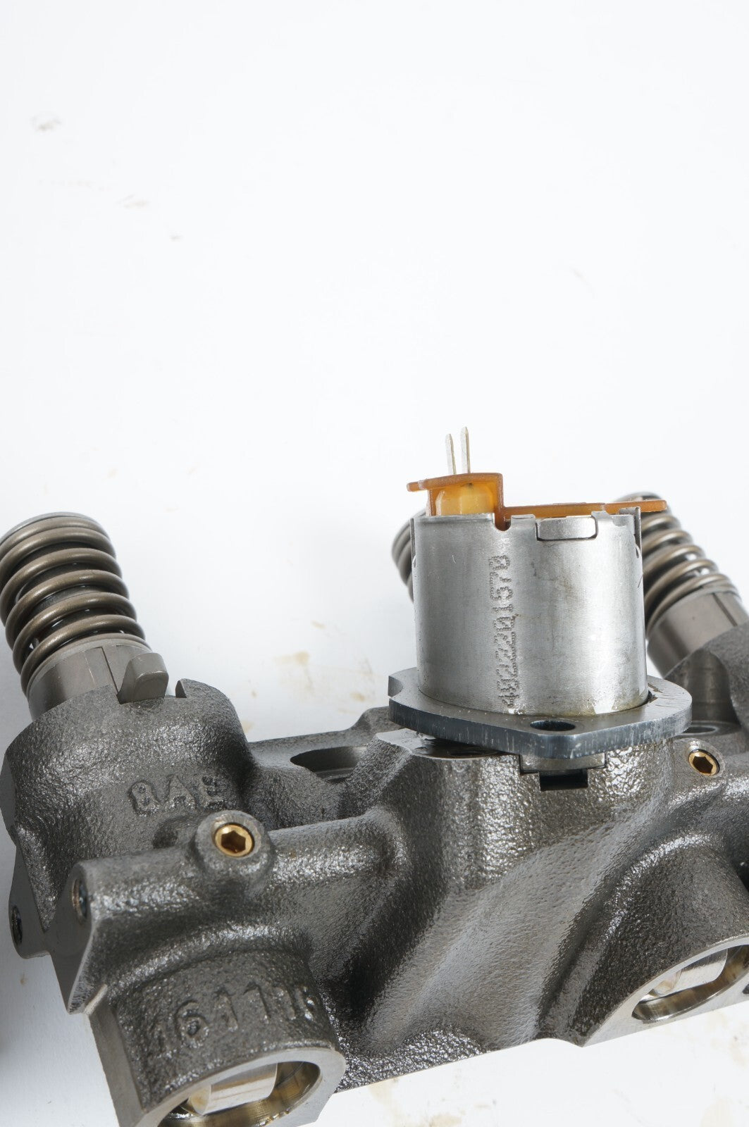 2015 - 2020 BENTLEY MULSANNE 6.8L CAMSHAFT VALVE TAPPET LEFT DRIVER SIDE OEM