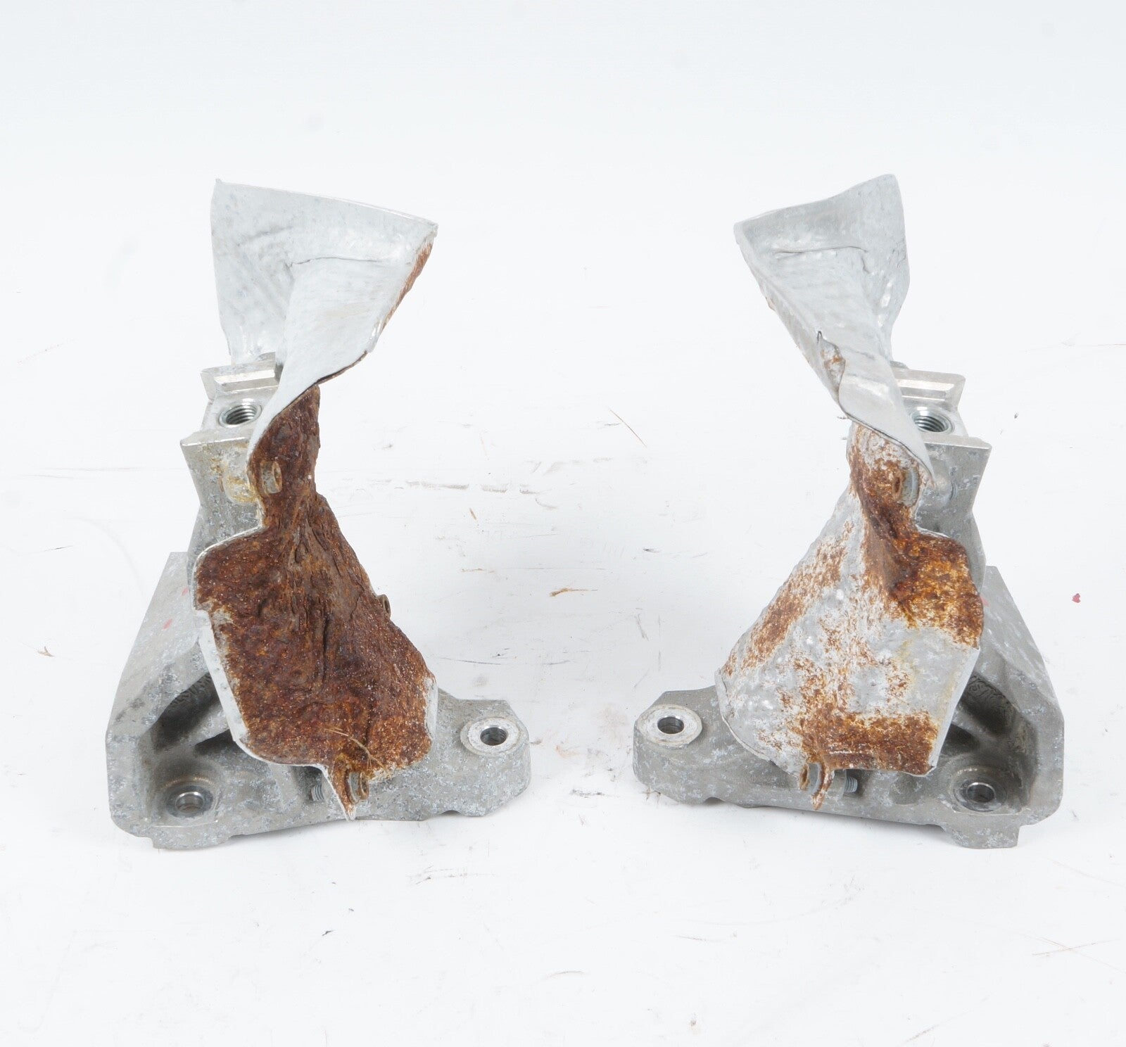 2010 + 2020 BENTLEY MULSANNE ENGINE MOUNT BRACKET PAIR LEFT RIGHT