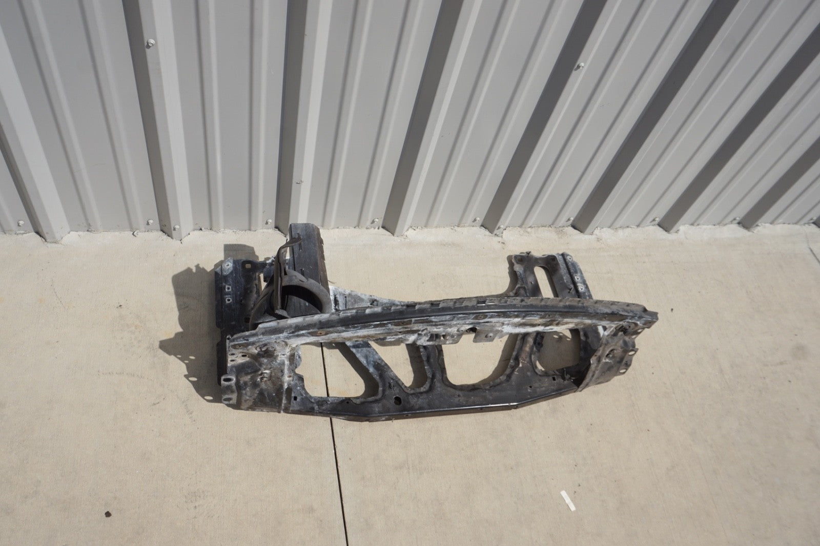 03-08 BMW Z4 2.5L Motor Engine Front End Radiator Support Assembly Factory OEM