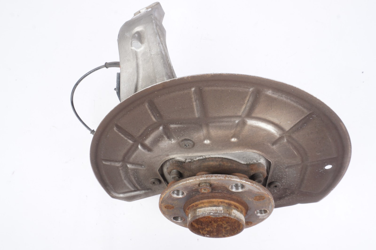 17-25 Alfa Romeo Giulia 2.0L Rear Right Passenger Side Spindle Knuckle Hub OEM