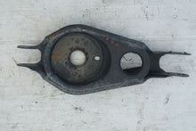 17 - 24 CHRYSLER PACIFICA REAR LEFT DRIVER SIDE LOWER CONTROL ARM OEM