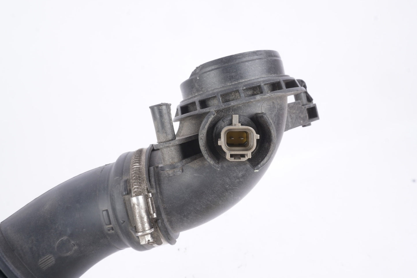 2015 - 2018 FORD FOCUS 1.0L ENGINE AIR INTAKE INLET HOSE PIPE TUBE W/ SENSOR OEM