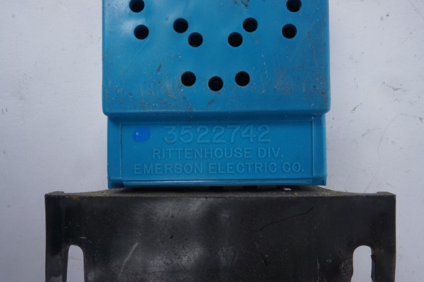 1987 - 1993 Cadillac Allante Alarm 3522742 OEM