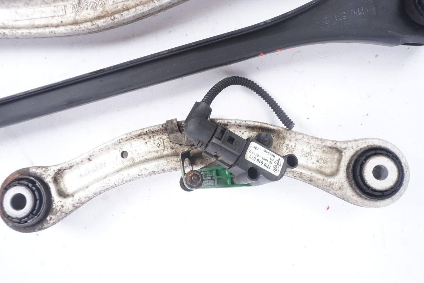 2011-2018 Porsche Cayenne Rear Left Driver Side Control Arm Set Of 3 OEM