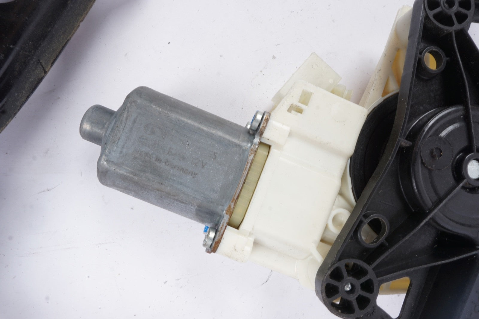 14 - 17 Mercedes S550 W222 FRONT LEFT DRIVER WINDOW REGULATOR & MOTOR OEM