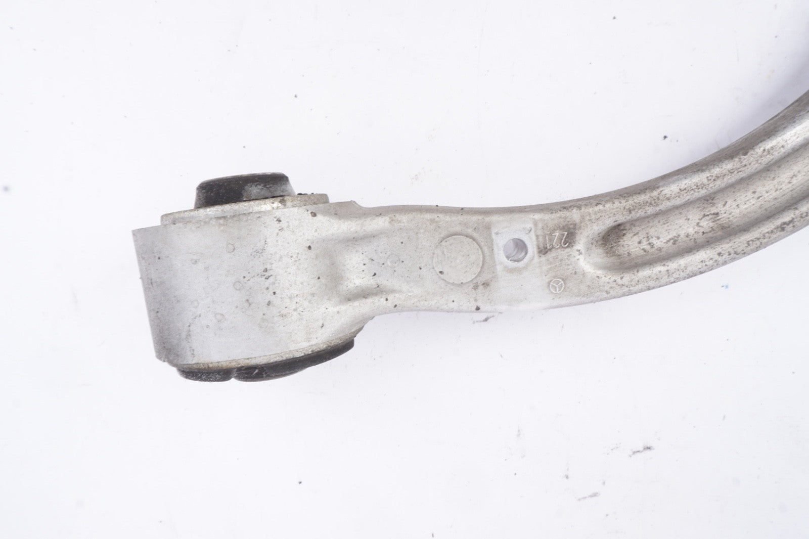 2007-2013 Mercedes-Benz S550 AWD Front Right Upper Control Arm 221-330-90-07-80