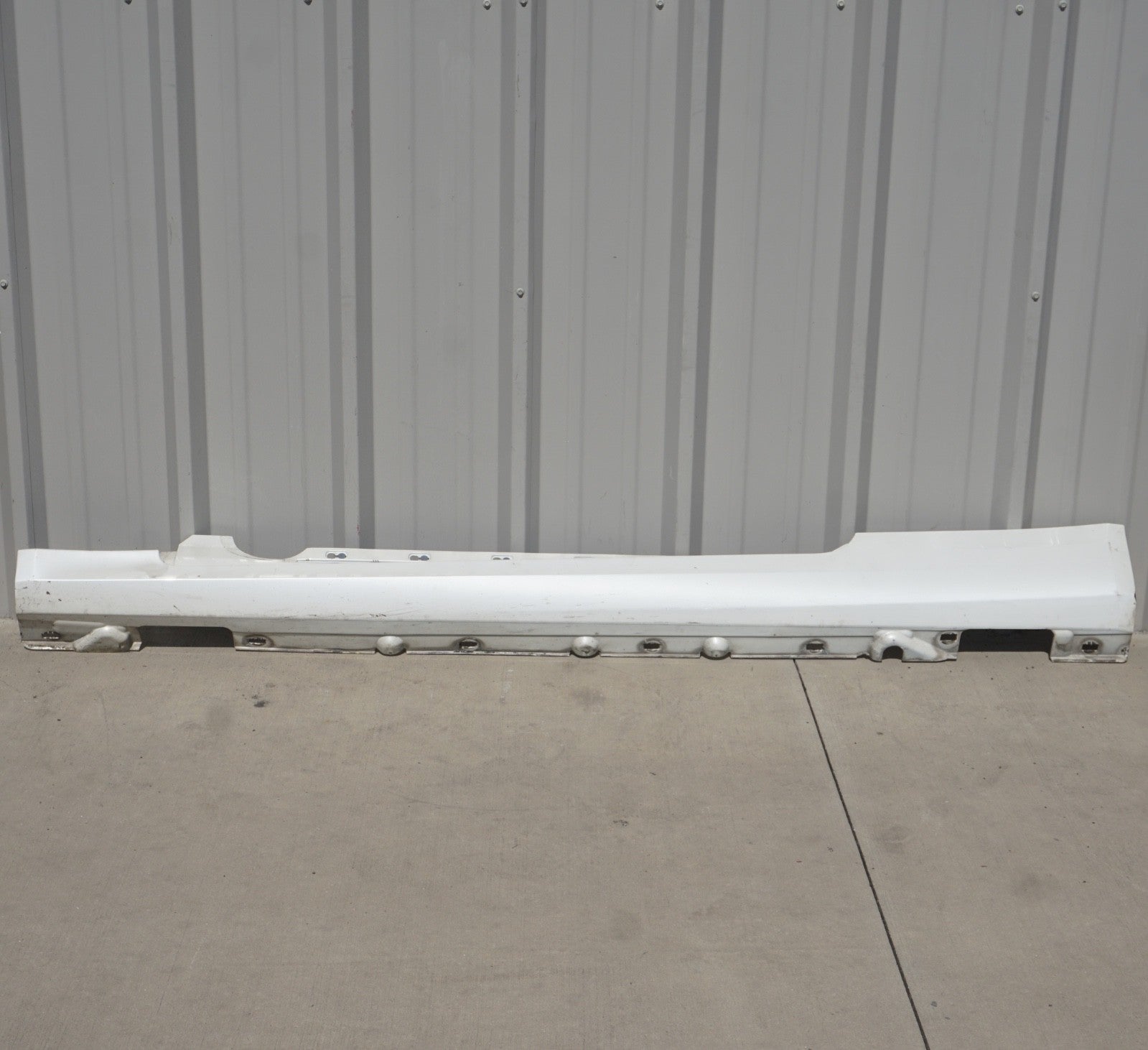 2011 - 2017 Mercedes E350 Convertible Base Left Side Rocker Panel Side Skirt OEM