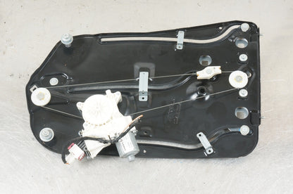 06-13 VOLVO C70 REAR RIGHT QUARTER WINDOW REGULATOR WITH MOTOR ASSY