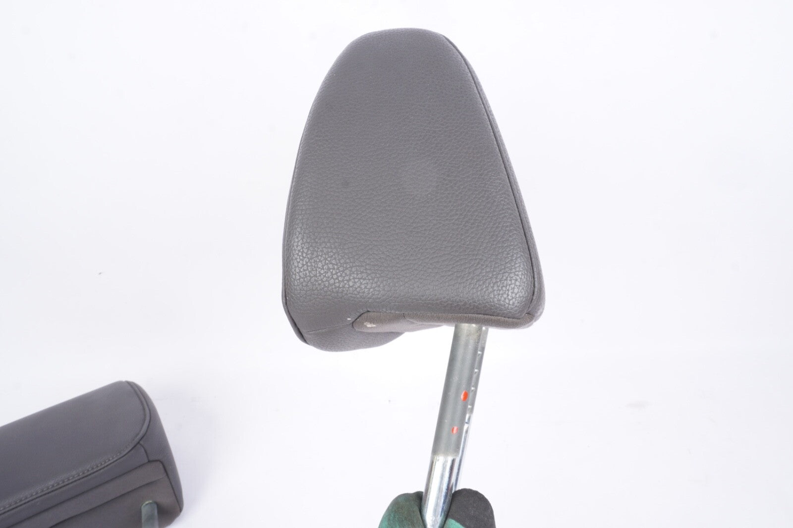 18 19 20 21 22 HONDA ODYSSEY FRONT SEAT HEADREST PAIR OEM BROWN LEATHER