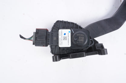 2012-2019 Fiat 500 Electric Accelerator Gas Throttle Pedal 68073429AA OEM