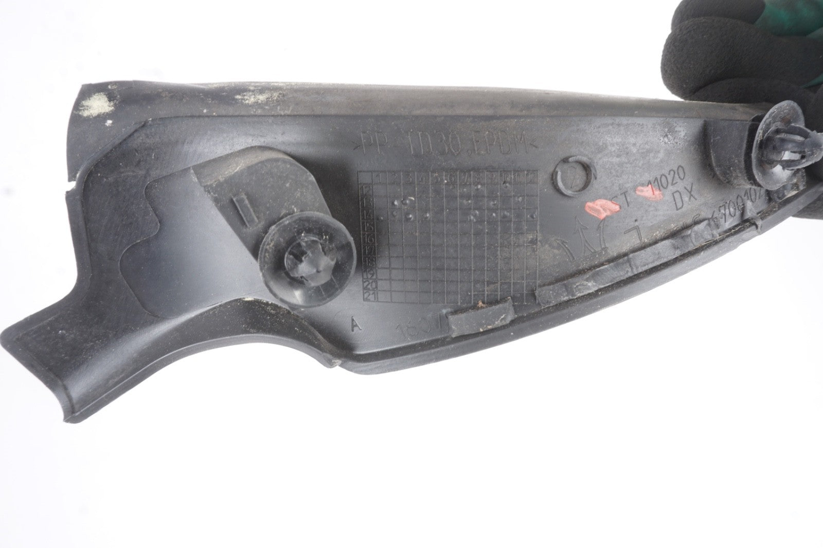2014 - 2020 Maserati Ghibli M157 Front Left Right Cowl Panel Corner Cover Trim