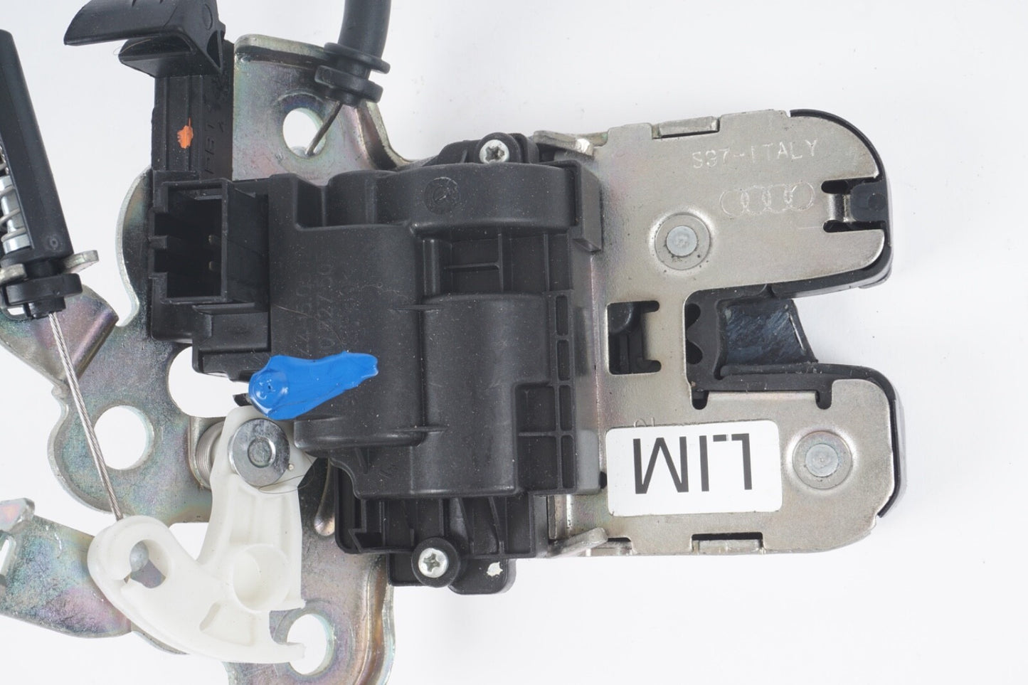 11-17 AUDI A8 A8L S8 REAR TRUNK LOCK LATCH OEM