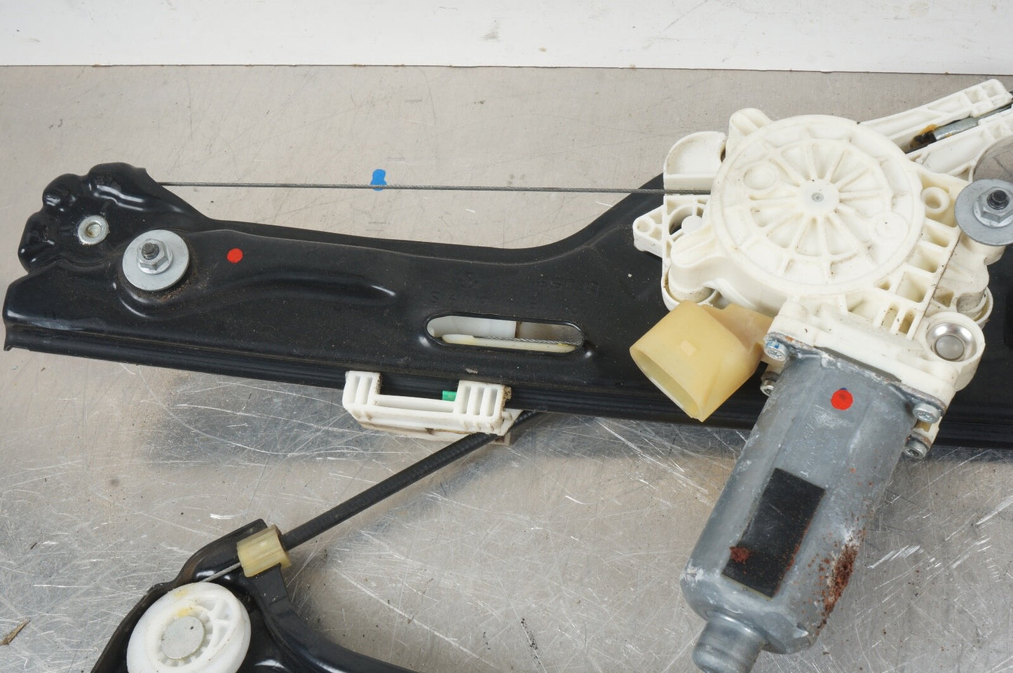 2011-2013 BMW X5 E70 FRONT LEFT DRIVER SIDE DOOR WINDOW MOTOR REGULATOR OEM