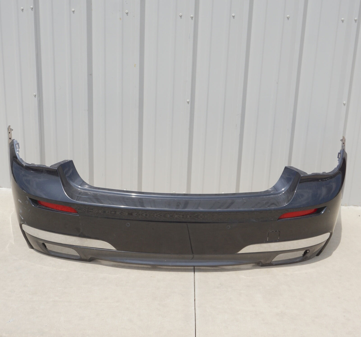2009 - 2015 BMW 750i 750li F01 F02 Rear Bumper Cover Molding Cover Panel OEM