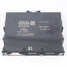 2016-2019 Toyota Highlander Smart Key Control Module 89990-0E081 *w/o hybrid*