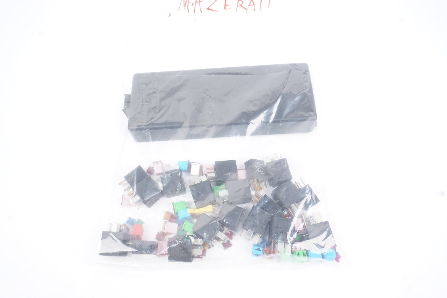 2014 - 2017 Maserati Ghibli Fuse Relay Relays Fuses OEM set