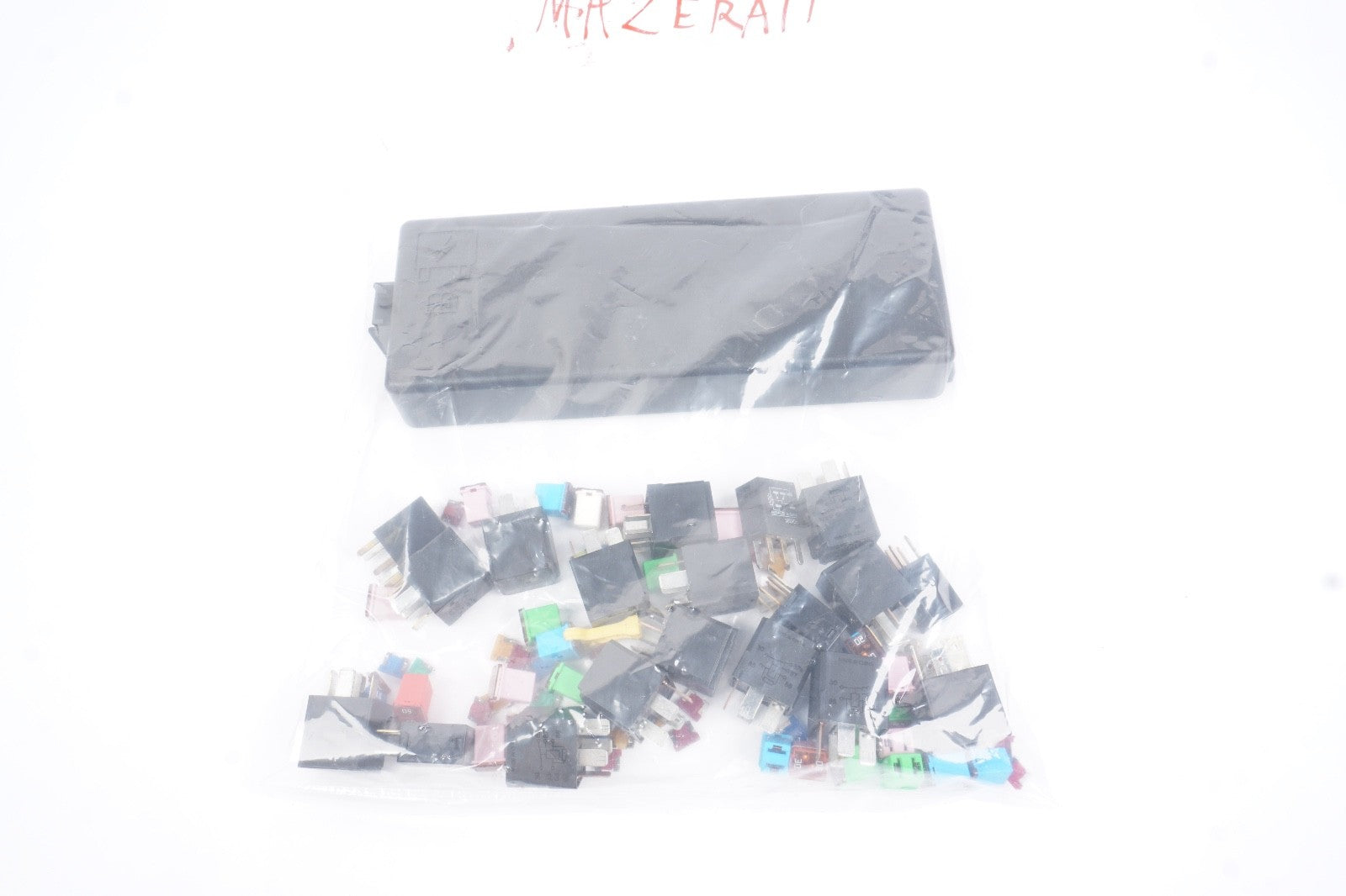 2014 - 2017 Maserati Ghibli Fuse Relay Relays Fuses OEM set