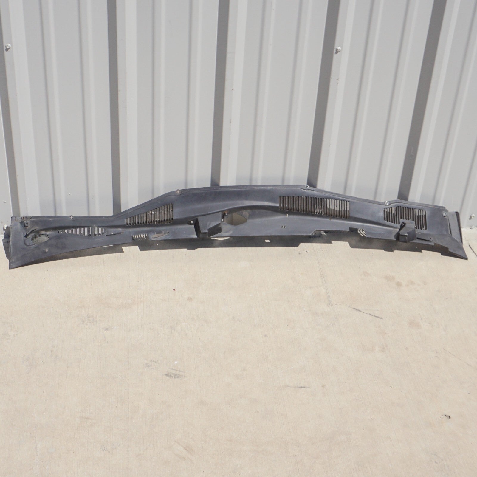 1987-1993 Cadillac Allante Windshield Wiper Cover Cowl Grille OEM