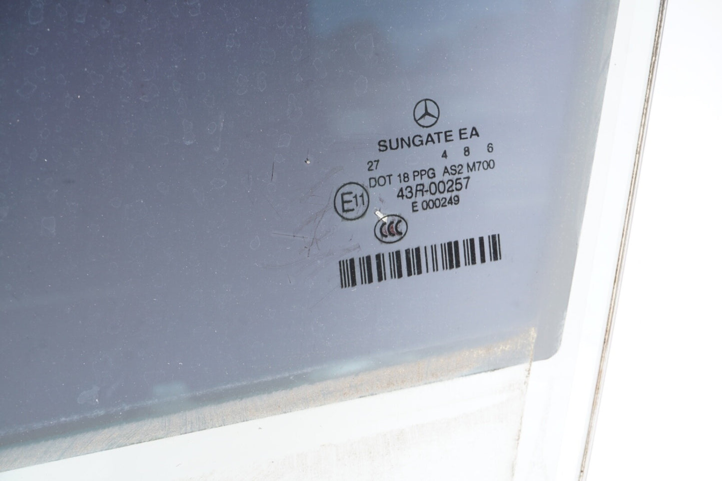 07-13 Mercedes W221 S400 S550 S63 AMG Front Left Driver Side Door Window Glass