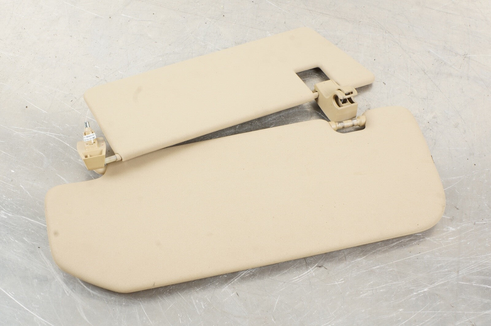 09-13 Mercedes W251 R350 R320 Front Right Side Sun Visor Sun Shade Beige OEM