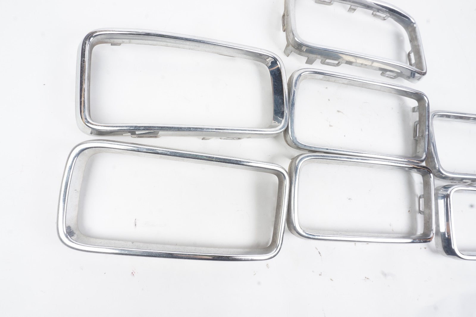 2019-2020 Jeep Renegade Front Grille Surround Bezel Chrome Set Of  7 OEM
