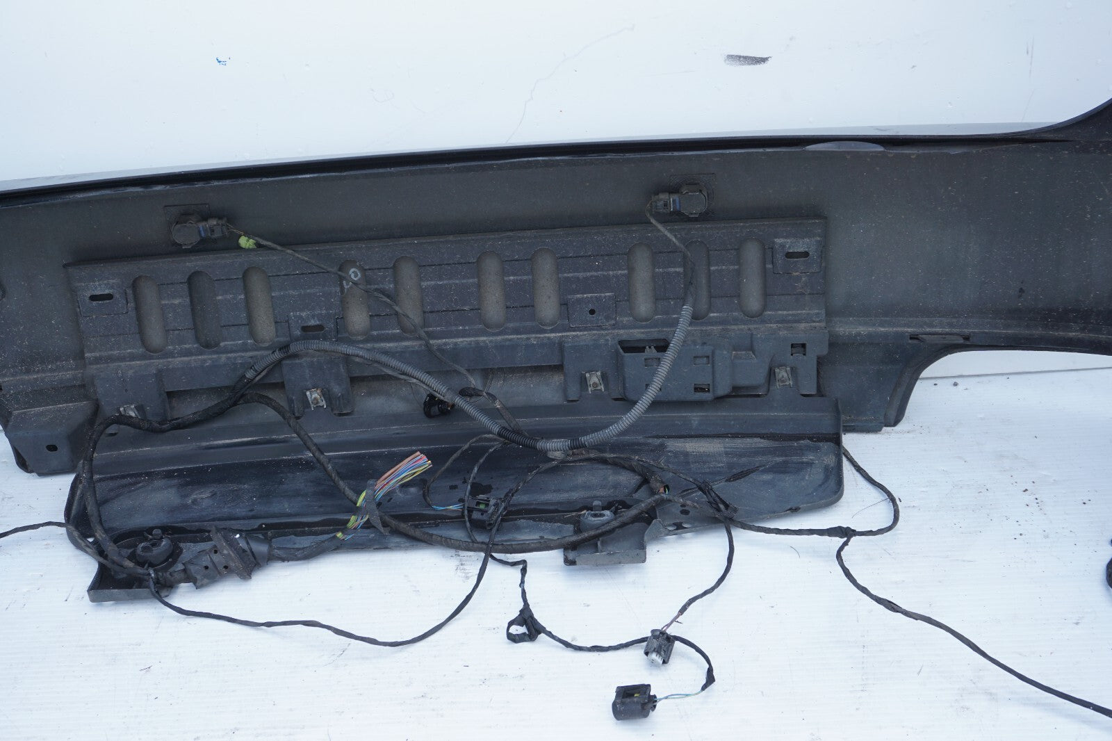 2010-13 BMW 535I 550i GT F07 Rear Bumper Cover ( NO SHIPPING )