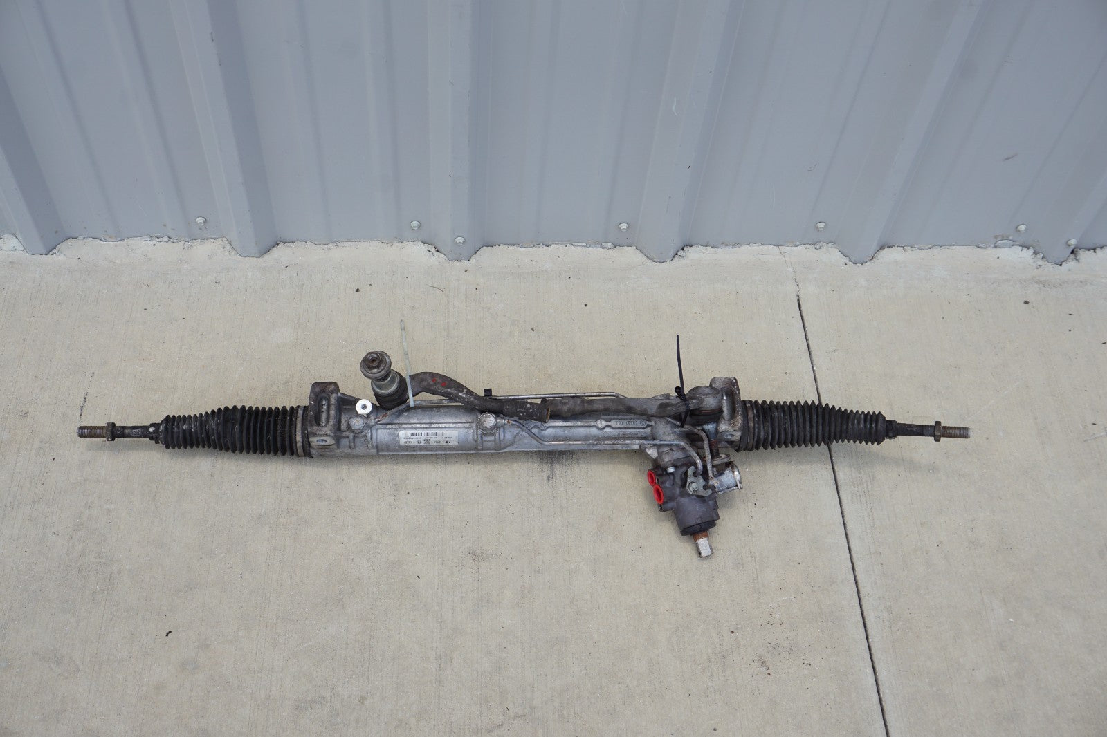 2011 - 2014 Audi A8 Quattro Power Steering Rack And Pinion OEM