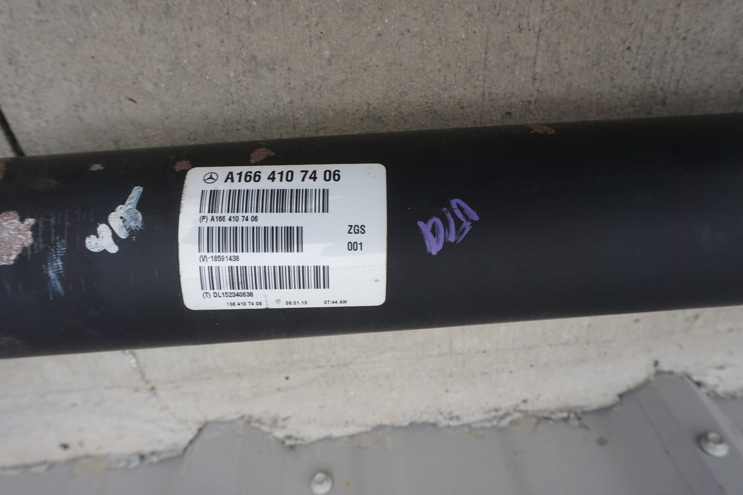 13-16 Mercedes X166 GL450 Front Driveshaft Propeller  A1664107406 OEM