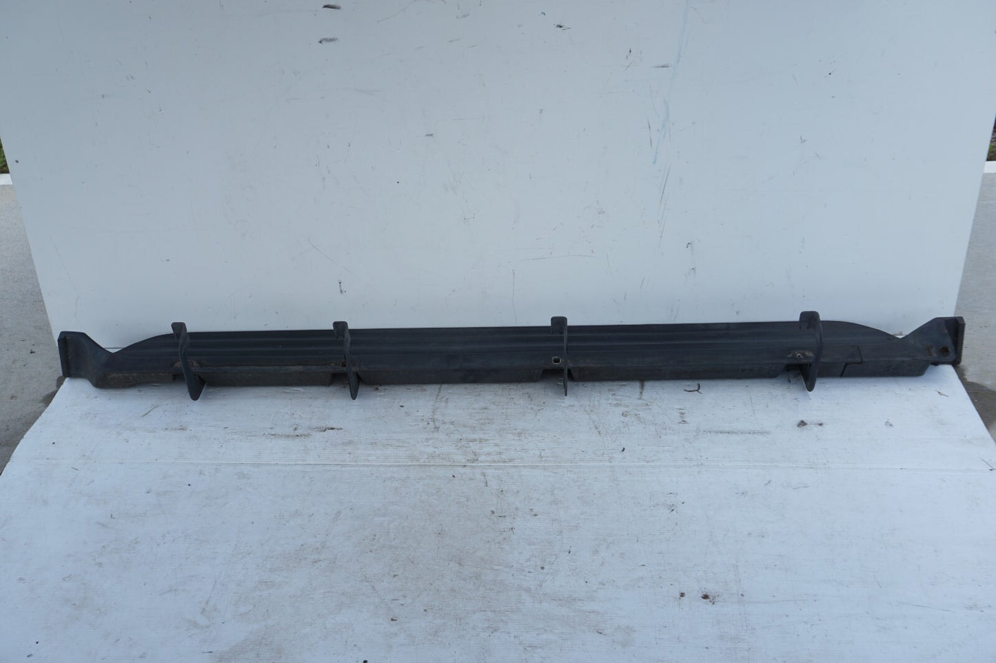 07-13 Chevy Suburban RUNNING BOARD LEFT DRIVER SIDE OEM