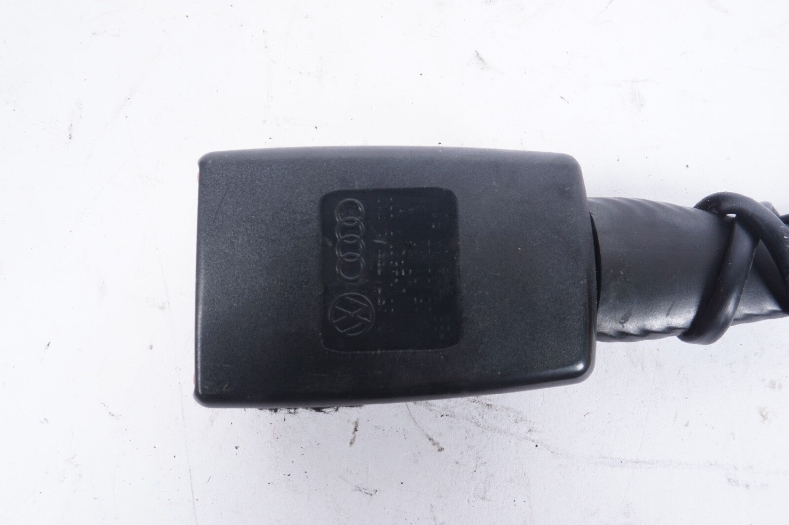 2012-2018 AUDI A7 FRONT LEFT DRIVERS SEAT BELT BUCKLE LATCH OEM