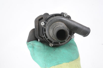 13-19 Mercedes X166 W166 ML GL GLS  Auxiliary Water Pump OEM