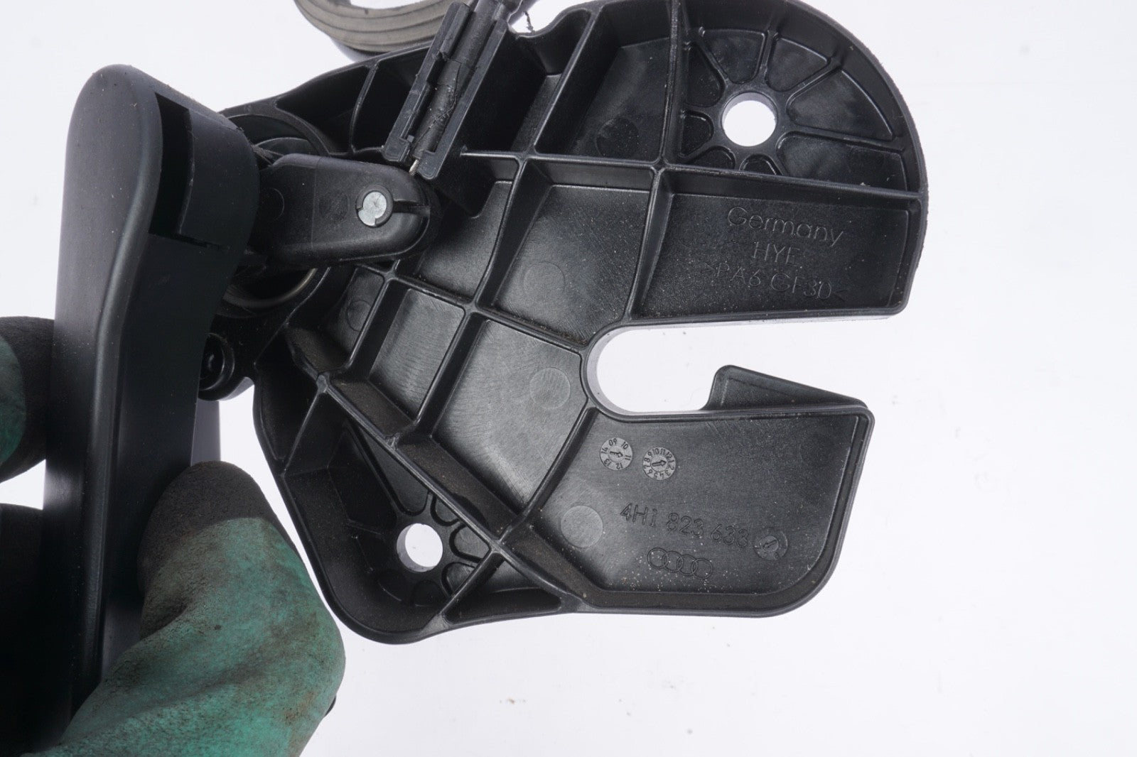 2011-2018 AUDI A8 A8L S8 HOOD LATCH RELEASE LEVER BRACKET W/ HANDLE 4H1823633