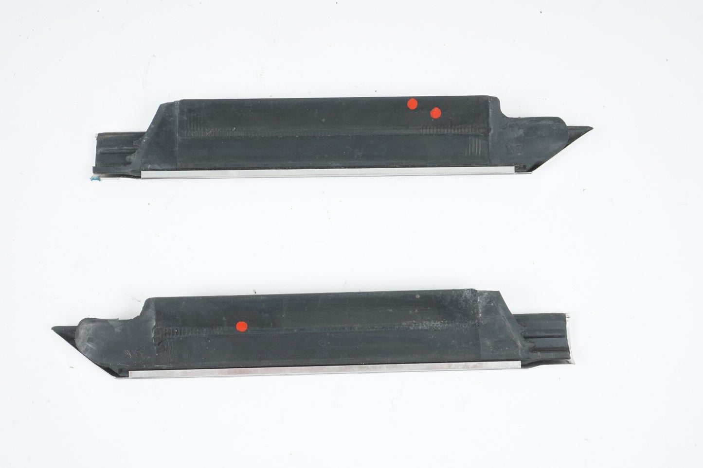 14 - 17 MASERATI QUATTROPORTE FRONT LEFT & RIGHT DOOR CHROME MOLDING OEM
